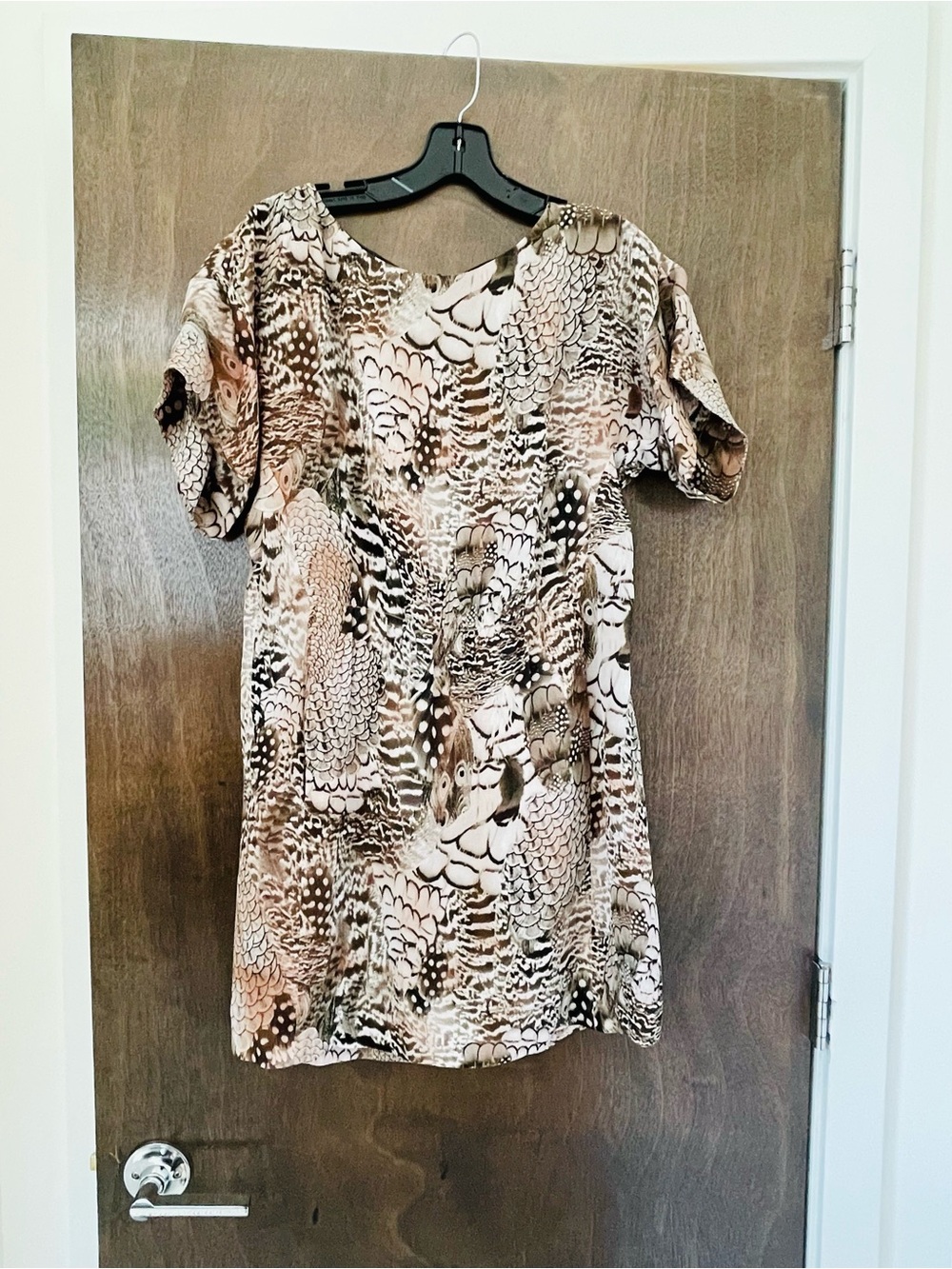 rag & bone Neutral Beige and Brown Feather-Print Short Sleeve dress